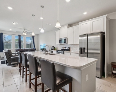 7333 Hinsdale Drive - Photo Thumbnail 2