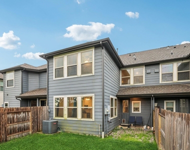 7333 Hinsdale Drive - Photo Thumbnail 25