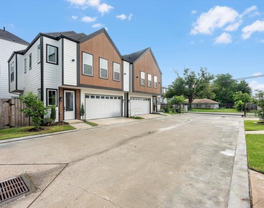 9004 Orange Spring Drive - Photo Thumbnail 1