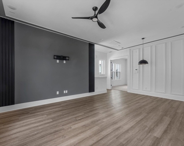 9004 Orange Spring Drive - Photo Thumbnail 7