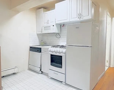 1425 York Avenue - Photo Thumbnail 1