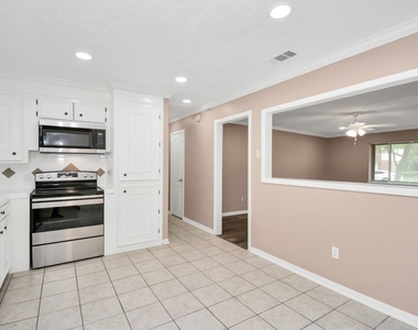 1906 Airline Drive - Photo Thumbnail 9