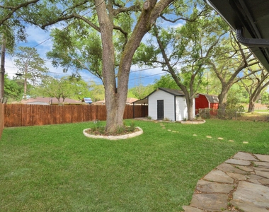 1906 Airline Drive - Photo Thumbnail 21