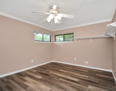 1906 Airline Drive - Photo Thumbnail 19