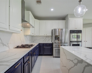 4518 Camden Brook Lane Lane - Photo Thumbnail 9