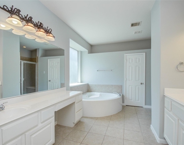 4518 Camden Brook Lane Lane - Photo Thumbnail 15