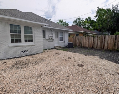 1133 W Gray Street - Photo Thumbnail 19