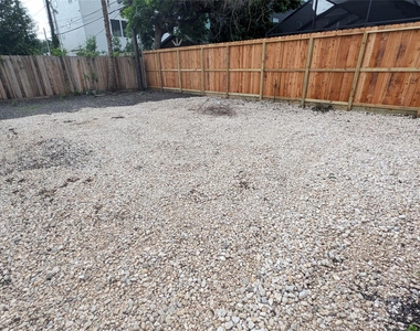 1133 W Gray Street - Photo Thumbnail 20