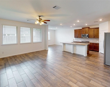 31415 Whitcombe Summit Way - Photo Thumbnail 4
