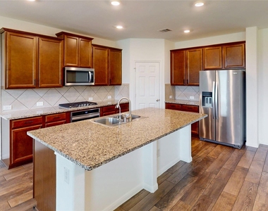 31415 Whitcombe Summit Way - Photo Thumbnail 7