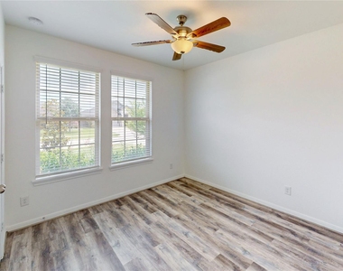 31415 Whitcombe Summit Way - Photo Thumbnail 24