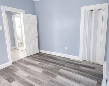 204 Demott - Photo Thumbnail 12