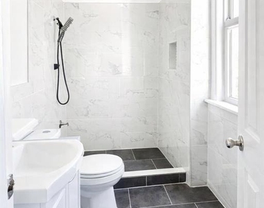 204 Demott - Photo Thumbnail 13
