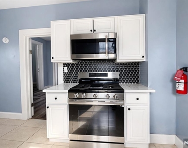 204 Demott - Photo Thumbnail 6