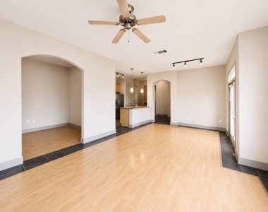 3660 Richmond Avenue - Photo Thumbnail 1