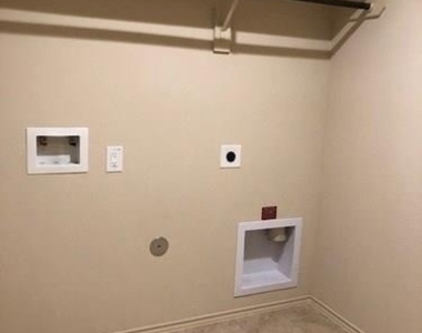9914 Little Walnut Lane - Photo Thumbnail 12