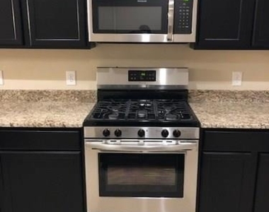9914 Little Walnut Lane - Photo Thumbnail 4