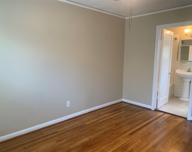 307 Avondale Street - Photo Thumbnail 17
