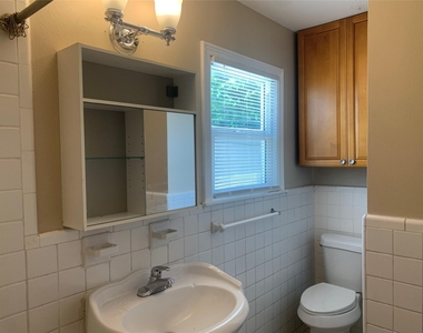 307 Avondale Street - Photo Thumbnail 20