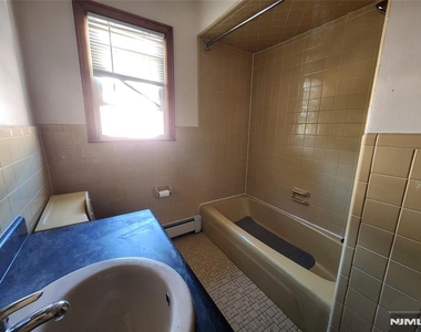 34 Hilton - Photo Thumbnail 14