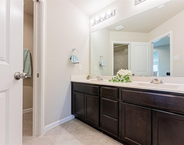 29614 Juniper Court - Photo Thumbnail 12