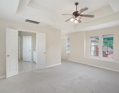 111 Zephyr Bend Place - Photo Thumbnail 19