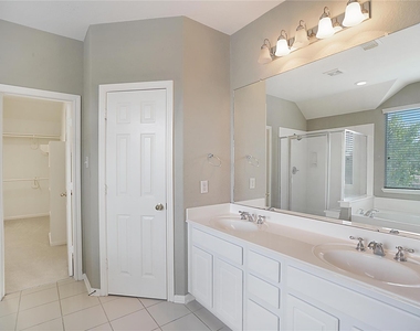 111 Zephyr Bend Place - Photo Thumbnail 20