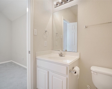 111 Zephyr Bend Place - Photo Thumbnail 23