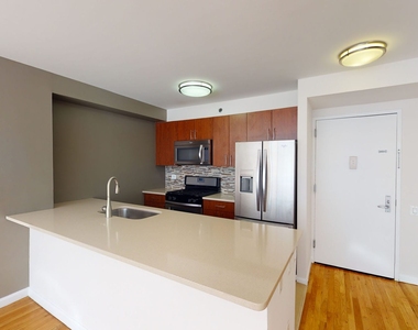 120 W. 21st - Photo Thumbnail 3
