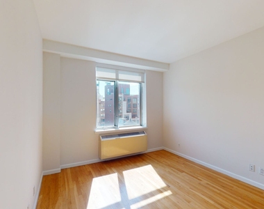 120 W. 21st - Photo Thumbnail 4