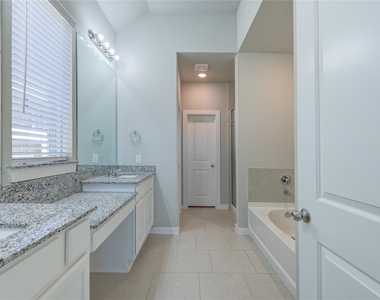 20807 Shawbrook Drive - Photo Thumbnail 37
