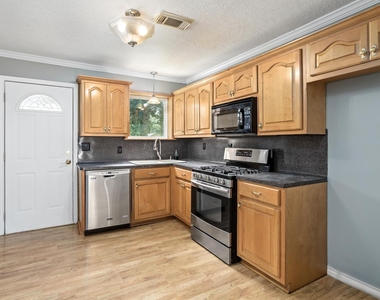 616 N 23rd Street - Photo Thumbnail 9