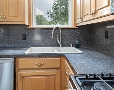 616 N 23rd Street - Photo Thumbnail 11
