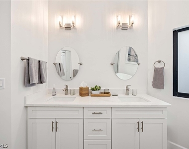 571 Park Shore Drive - Photo Thumbnail 24