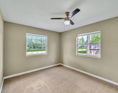770 Memorial Mews Street - Photo Thumbnail 10