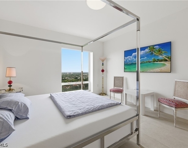 8665 Bay Colony Drive - Photo Thumbnail 29