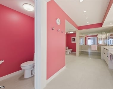 8665 Bay Colony Drive - Photo Thumbnail 11