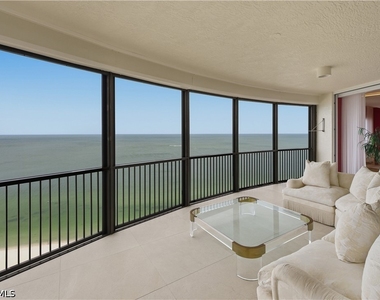 8665 Bay Colony Drive - Photo Thumbnail 14