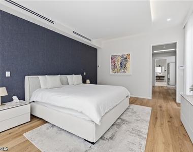 590 6th Avenue N - Photo Thumbnail 26