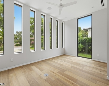 590 6th Avenue N - Photo Thumbnail 23