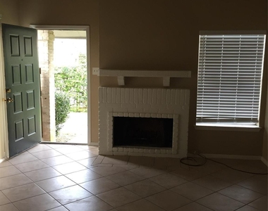 6305 Dryad Drive - Photo Thumbnail 8