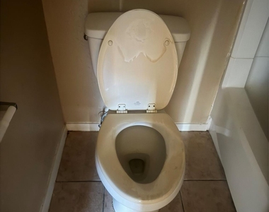 6305 Dryad Drive - Photo Thumbnail 7