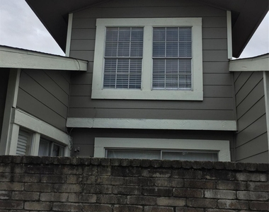 6305 Dryad Drive - Photo Thumbnail 2