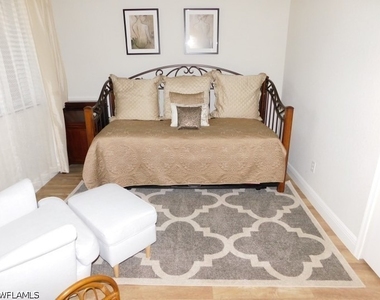 7655 Pebble Creek Circle - Photo Thumbnail 11