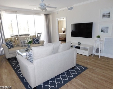7655 Pebble Creek Circle - Photo Thumbnail 19