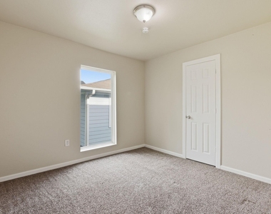 303 Gans Street - Photo Thumbnail 14
