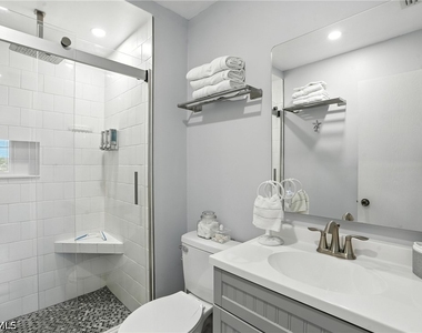 324 Nw 24th Terrace - Photo Thumbnail 13