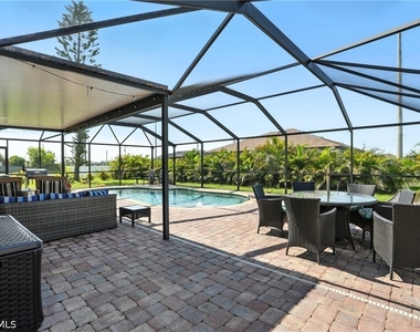 324 Nw 24th Terrace - Photo Thumbnail 22