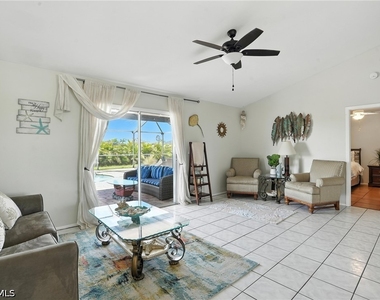 324 Nw 24th Terrace - Photo Thumbnail 2