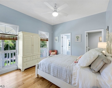 203 San Mateo Drive - Photo Thumbnail 13